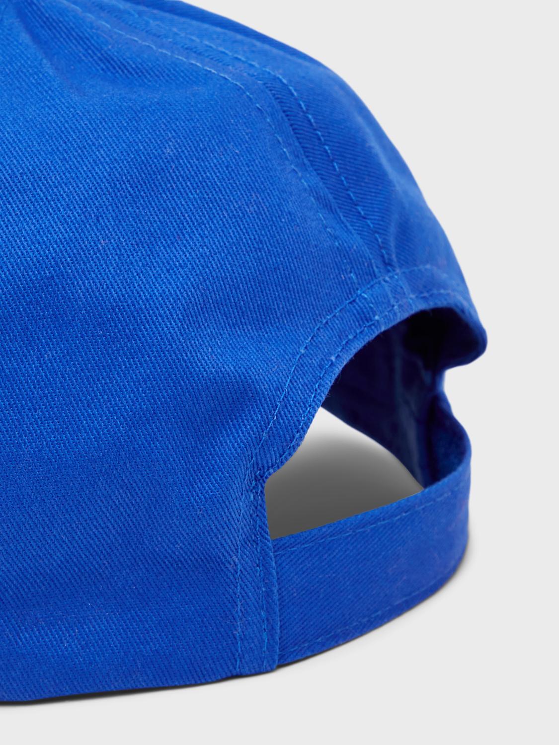 model_shot-front_full